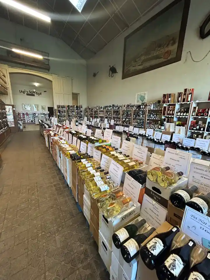 Cave saut de bouchon